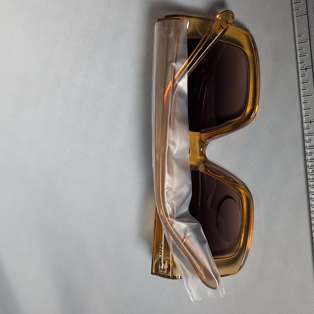 Fossil 55 mm Cat Eye Sunglasses in Honey - Picture 3 of 6